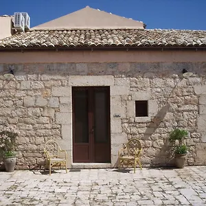 case-di-cutalia.sicilyhotelsitaly.net/